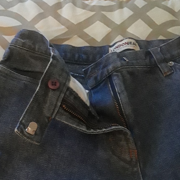 London Jean Cropped Jeans - Picture 2 of 9